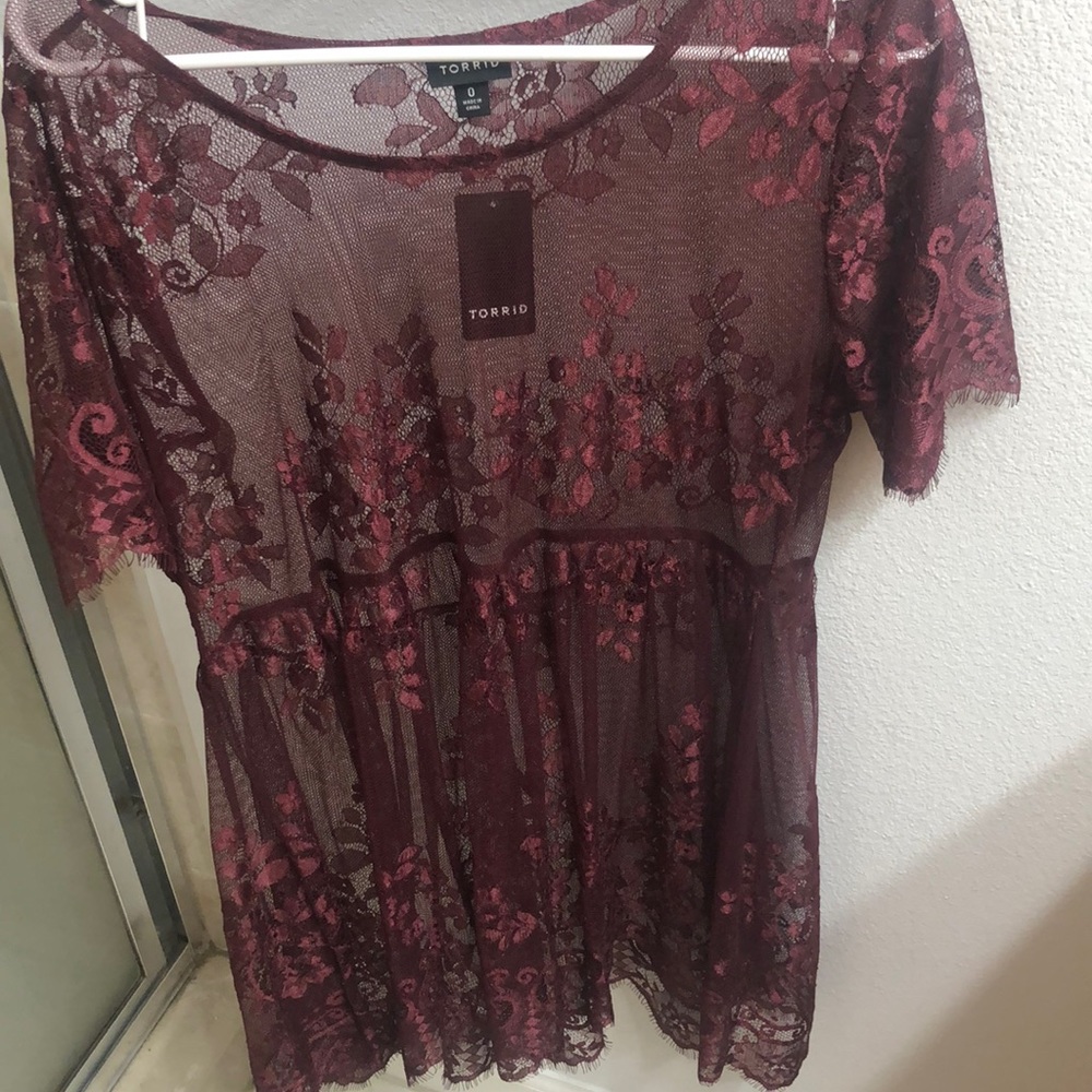 Torrid NWT lacy top